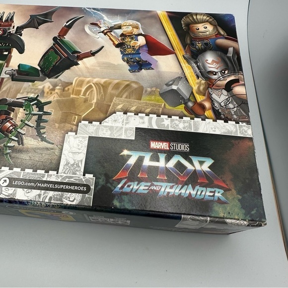 Retired LEGO Marvel Attack on New Asgard 76207 – Thor Love & Thunder Set – NIB - Picture 6 of 6